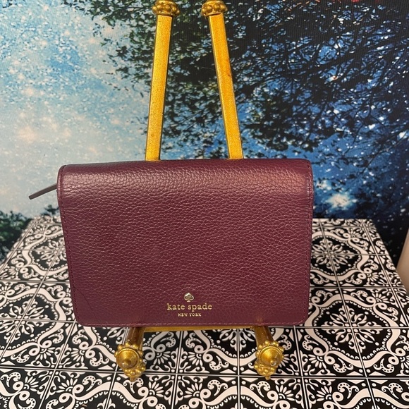Kate Spade Cobble Hill Plum Leather Wallet NWT - Picture 1 of 11